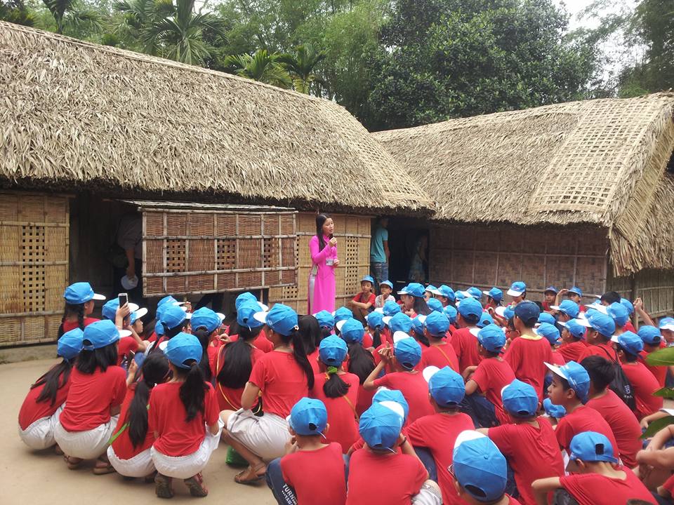 Hơn 21 ng&agrave;n lượt kh&aacute;ch thăm viếng Khu Di t&iacute;ch Kim Li&ecirc;n trong ng&agrave;y nghỉ lễ đầu ti&ecirc;n 30-4-2016