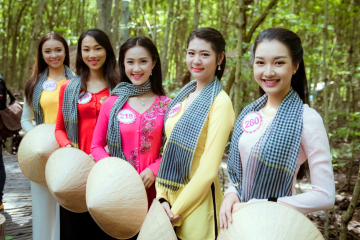 Mỹ nhân Việt đẹp dịu dàng áo bà ba  Thời trang  Việt Giải Trí