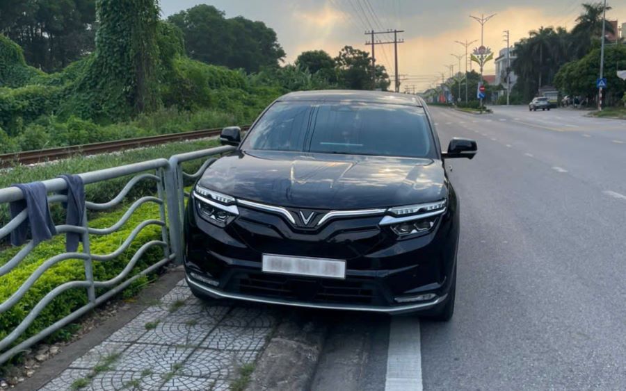 Chủ xe VF 8 tại Tam Đảo: Càng đi càng thích, đường đèo dốc leo phăm phăm, tiết kiệm chục triệu đồng mỗi tháng