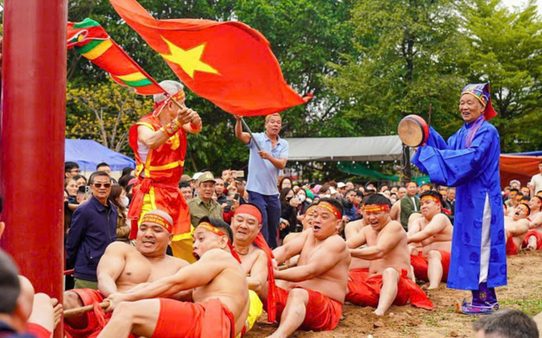 Một thập kỷ bảo vệ và phát huy Nghi lễ và trò chơi Kéo co