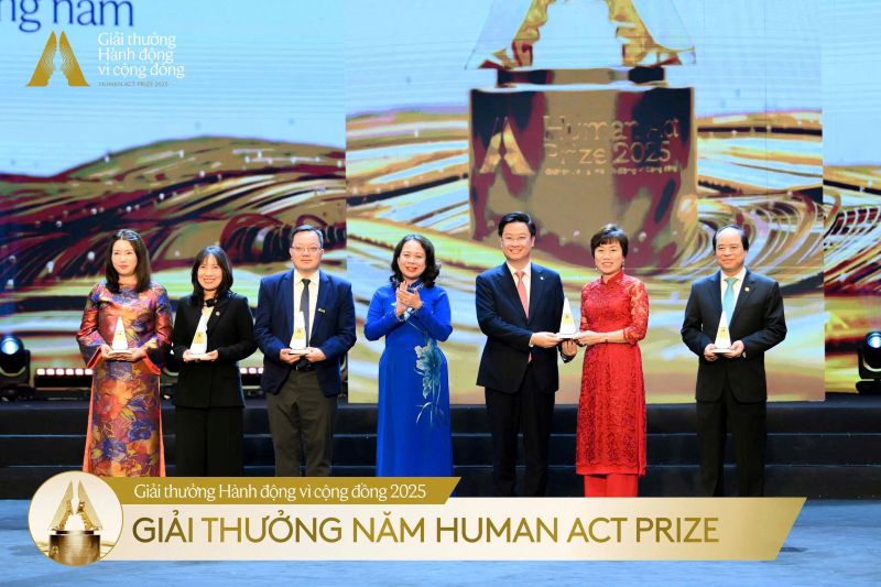 Quỹ Thiện T&acirc;m được vinh danh hạng mục cao nhất trong Lễ trao Giải thưởng H&agrave;nh động v&igrave; cộng đồng 2025