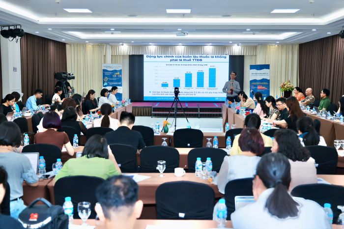 Tăng thuế thuốc lá: Biện pháp tốt cho phát triển bền vững