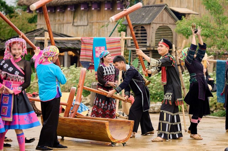 Độc đáo Lễ hội Xòe Bản Mây tại Fansipan, Sa Pa