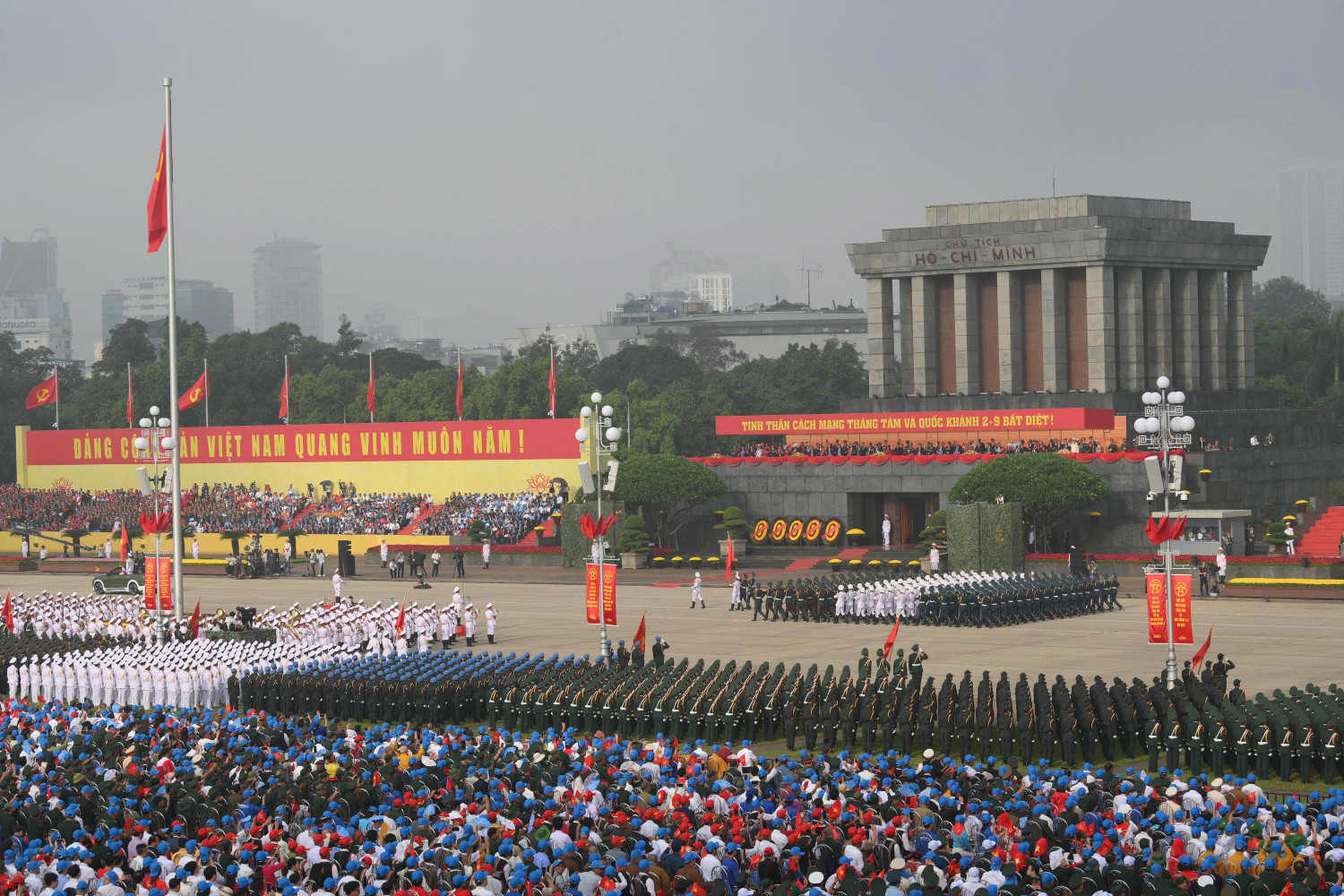Trang trọng Lễ diễu binh, diễu hành kỷ niệm 80 năm Quốc khánh nước Cộng hòa xã hội chủ nghĩa Việt Nam