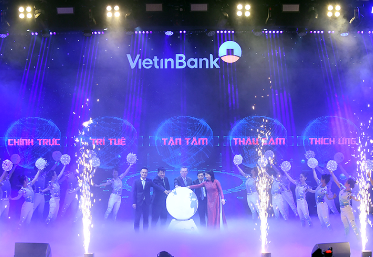 Khi nghị quyết trở th&agrave;nh sức mạnh ph&aacute;t triển: Bản lĩnh đột ph&aacute; của Đảng bộ VietinBank trong kỷ nguy&ecirc;n vươn m&igrave;nh. Kỳ 3: Sức mạnh nội sinh - Con người, văn h&oacute;a v&agrave; kỷ luật