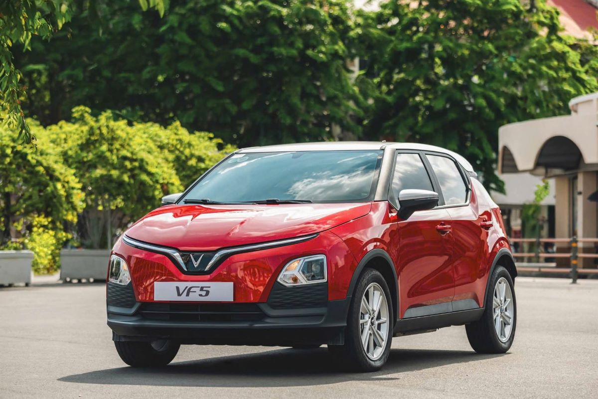 Đi VinFast VF 5 hơn nửa năm chưa mất tiền sạc, chủ xe Việt th&iacute;ch th&uacute; v&igrave; qu&aacute; tiết kiệm