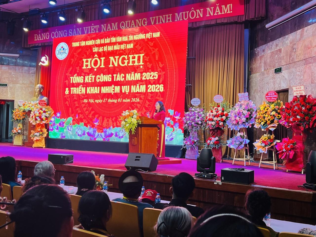 Hướng tới x&acirc;y dựng cơ sở dữ liệu ho&agrave;n chỉnh về nghệ nh&acirc;n