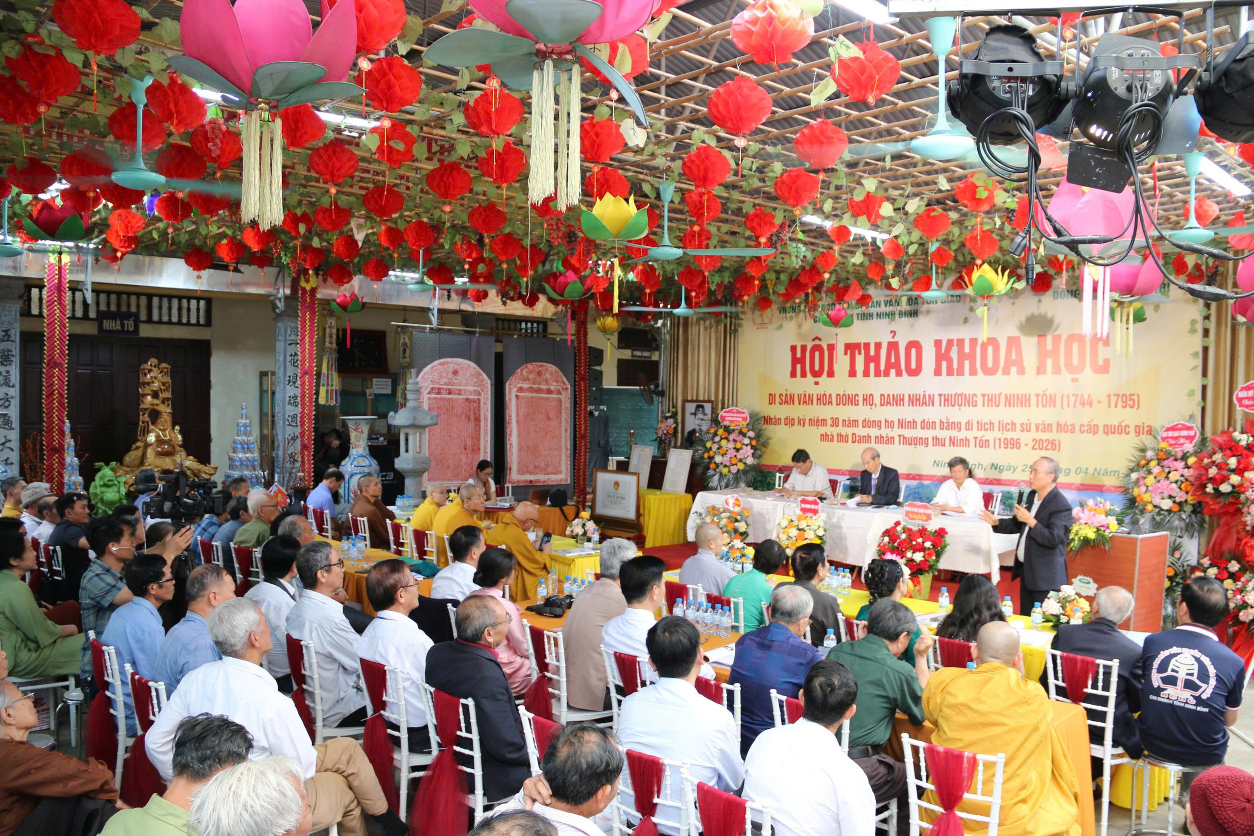 Hội thảo khoa học về Thượng thư Ninh Tốn: Kết nối k&yacute; ức lịch sử với hiện tại, con người với cội nguồn