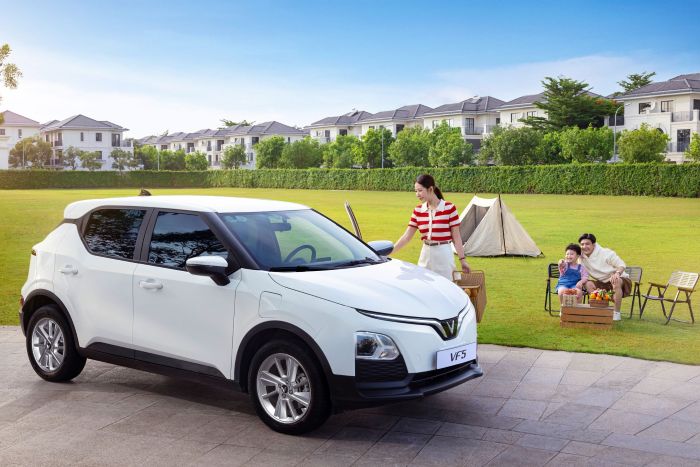 SUV đ&ocirc; thị &ldquo;tiết kiệm k&eacute;p&rdquo; VinFast VF 5: Mua dễ, nu&ocirc;i c&ograve;n dễ hơn 