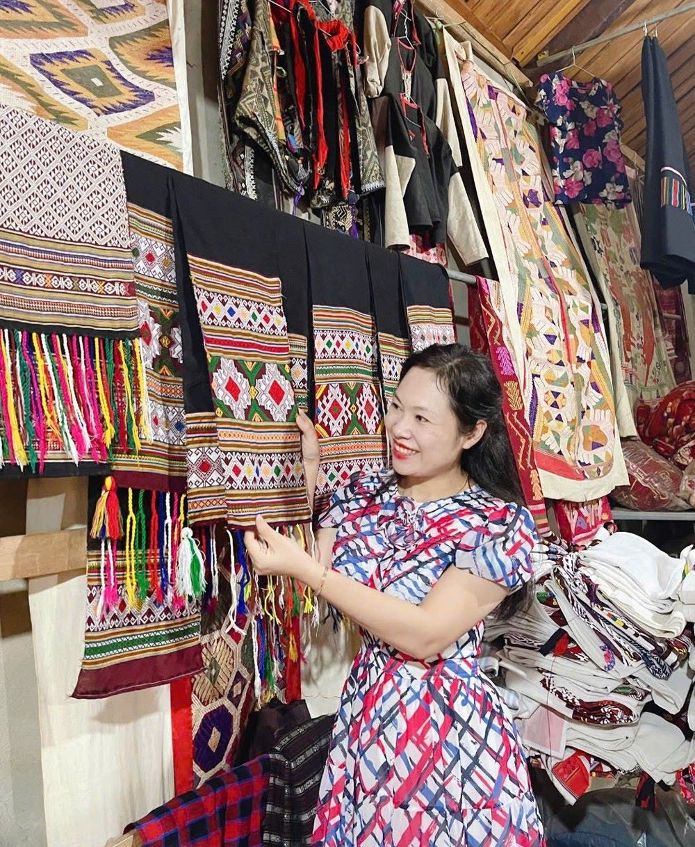 L&agrave;ng Th&aacute;i cổ ở Hoa Tiến