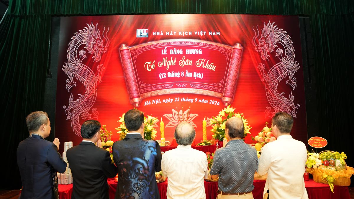 Nh&agrave; h&aacute;t Kịch Việt Nam tổ chức Lễ d&acirc;ng hương Tổ nghiệp