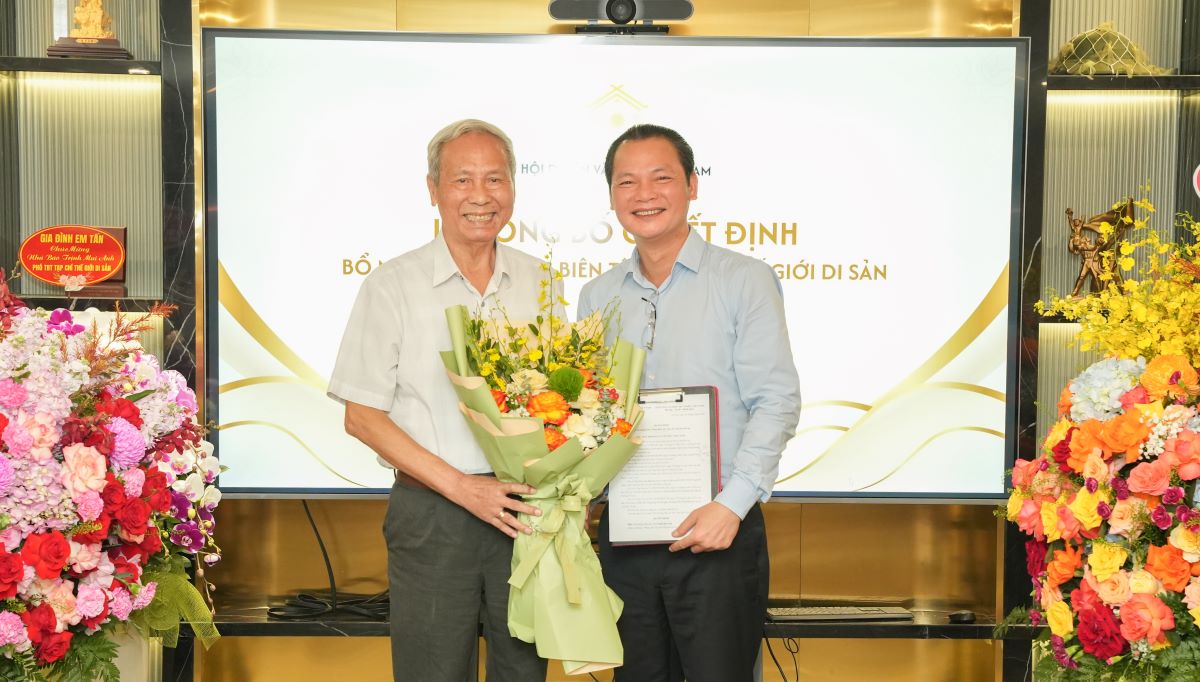 Lễ c&ocirc;ng bố Quyết định bổ nhiệm Ph&oacute; Tổng Bi&ecirc;n tập Tạp ch&iacute; Thế giới Di sản
